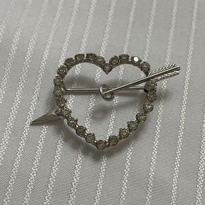 Krementz Silver Rhinestone Heart Brooch Pin Signed
